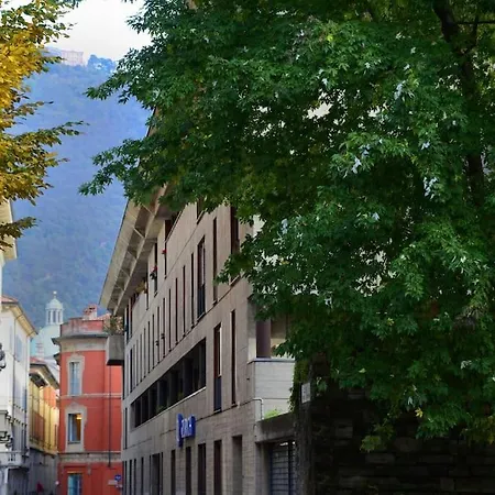 Lejlighed Trilocale Centro, Esclusivo 100 Mq Con 3 Balconi