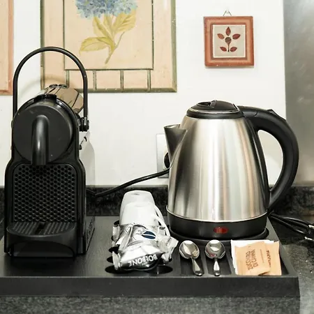 Trilocale Centro, Esclusivo 100 Mq Con 3 Balconi *