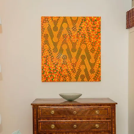 Trilocale Centro, Esclusivo 100 Mq Con 3 Balconi